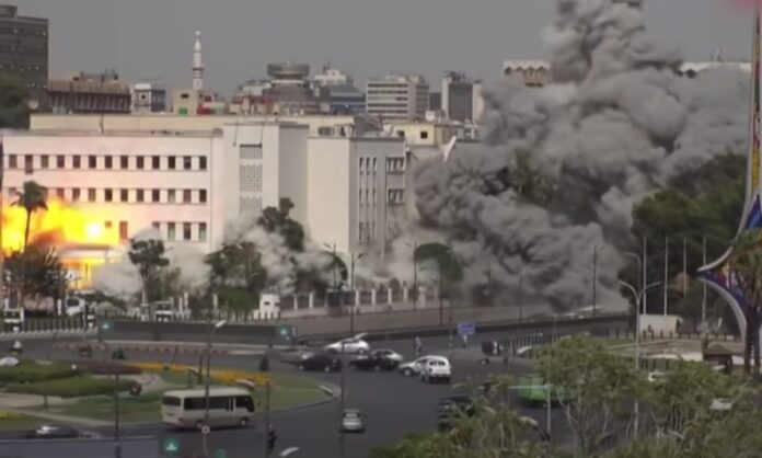 Israel atacó el cuartel general del ejército sirio en Damasco. Foto: Aljazeera Live