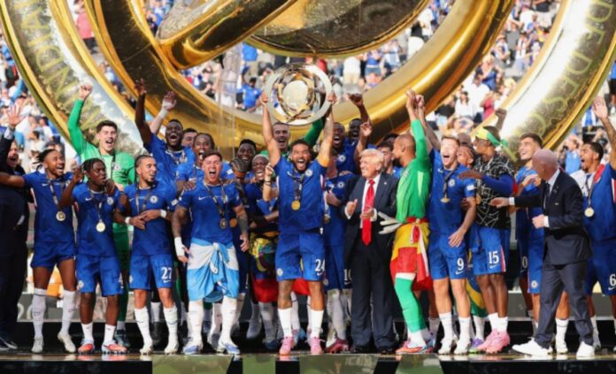 El presidente Donald Trump entregó el trofeo. Foto: @FIFACWC