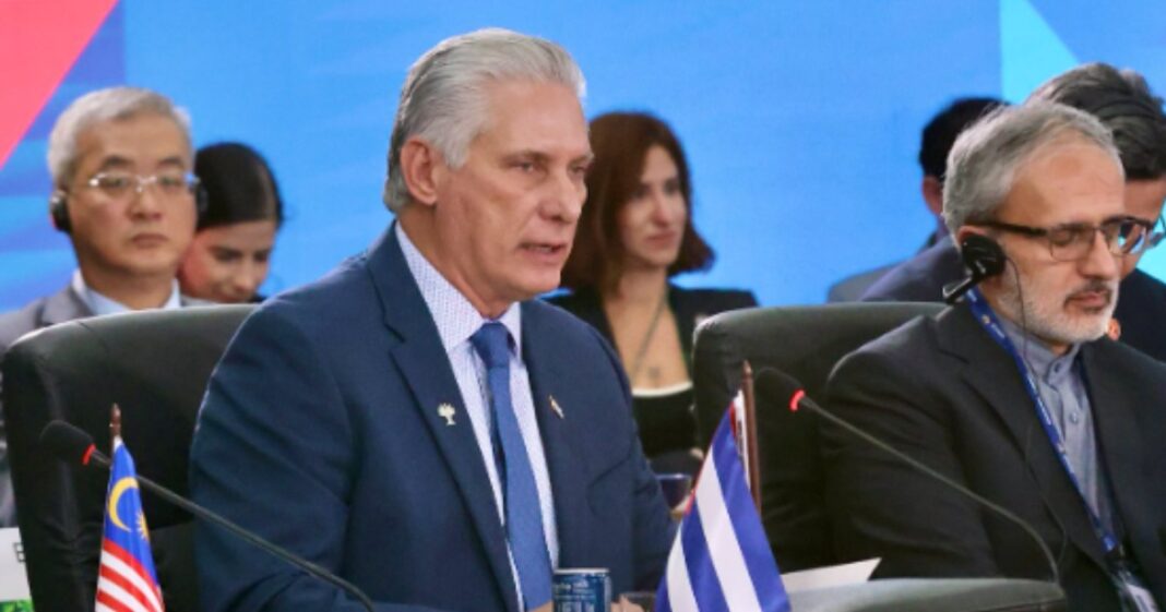 Miguel Díaz-Canel, presidente de Cuba, fue sancionado por EE.UU. por su papel en la represión de las protestas del 11 de julio de 2021. Foto: X @DiazCanelB