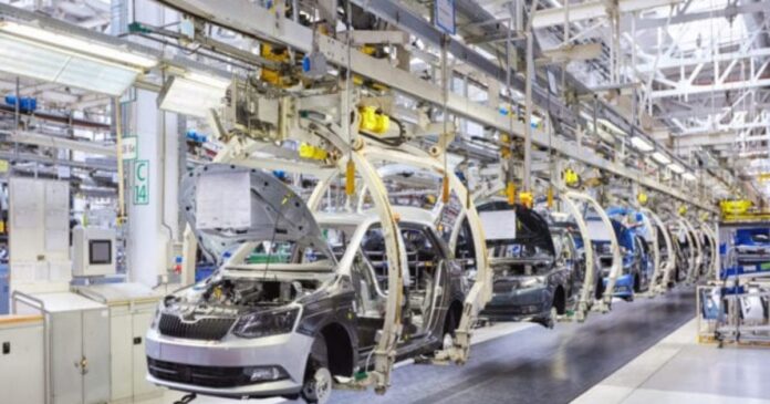 El Inegi reportó que el PIB mexicano creció 0.7% entre abril y junio, impulsado por industria y servicios. Foto: Redes sociales