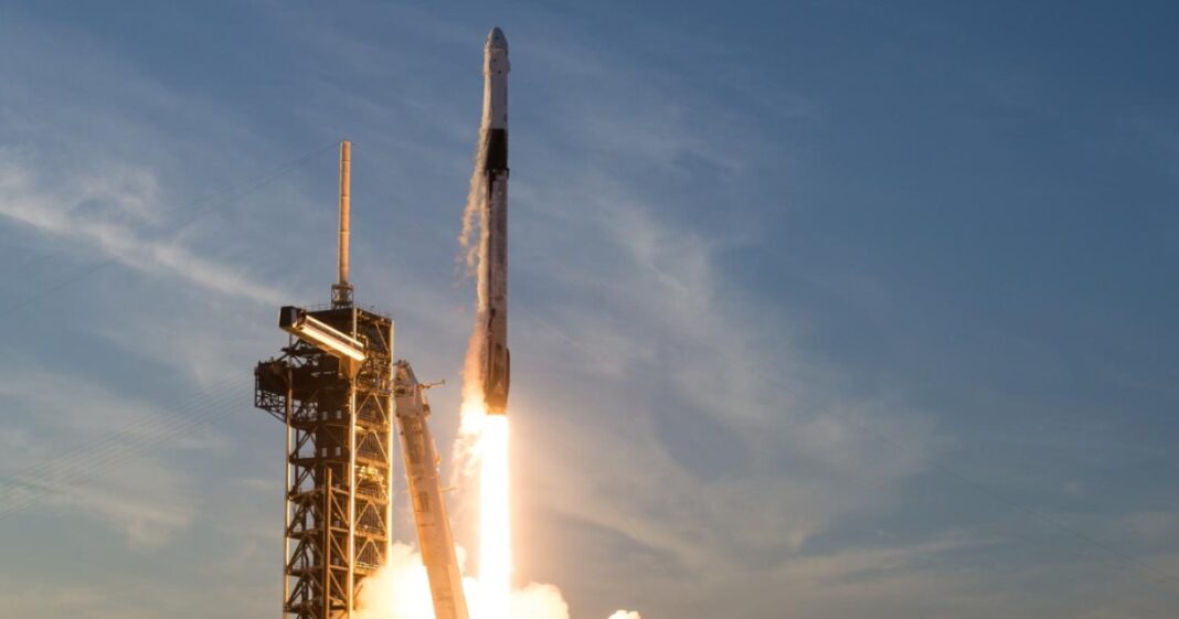 Más de 280 empleados y exempleados de la NASA firmaron una carta contra los recortes propuestos por la Administración Trump, alertando sobre daños a la ciencia. Foto: NASA en Facebook