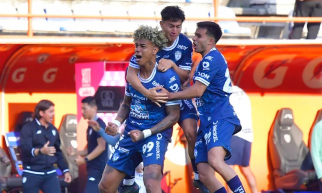 Pachuca debutó con goleada sobre Rayados. Foto: X @Tuzos
