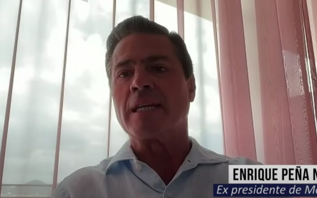 Peña Nieto con Ciro Gómez Leyva