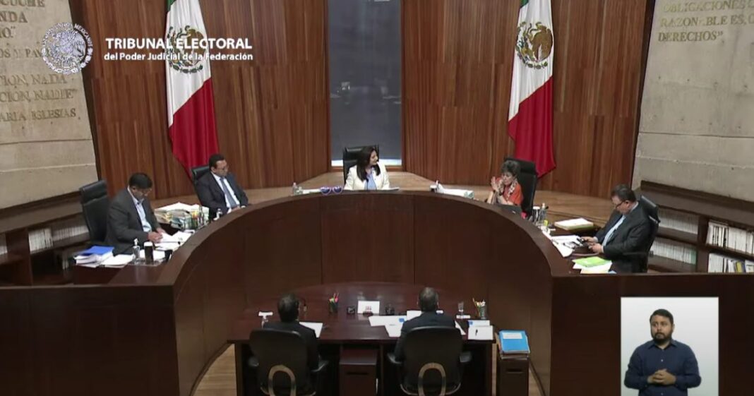 El Tribunal Electoral ordenó devolver el triunfo a candidatos judiciales que el INE descalificó por promedio académico. Foto: YouTube TEPJF