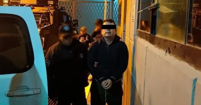 Jorge Antonio “N”, alias “El Licenciado”, presunto autor intelectual del asesinato del alcalde Carlos Manzo, fue trasladado al penal de máxima seguridad El Altiplano. Foto: @politicomx en X