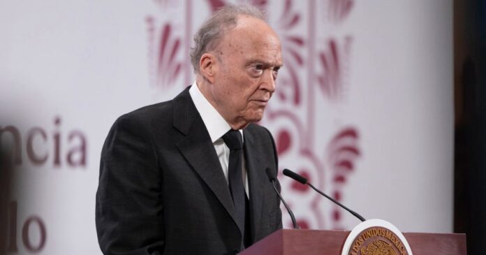 Alejandro Gertz Manero, exfiscal general de México, deja la FGR tras una gestión marcada por controversias y casos emblemáticos. Foto: Gobierno de México Alejandro Gertz Manero, exfiscal general de México, deja la FGR tras una gestión marcada por controversias y casos emblemáticos. Foto: Gobierno de México