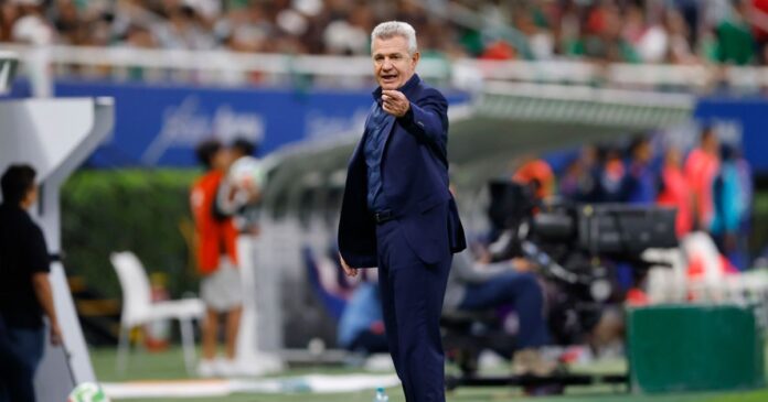 Javier Aguirre enfrenta el sorteo del Mundial con incertidumbre por el nivel de la selección mexicana. Foto: EFE/Archivo