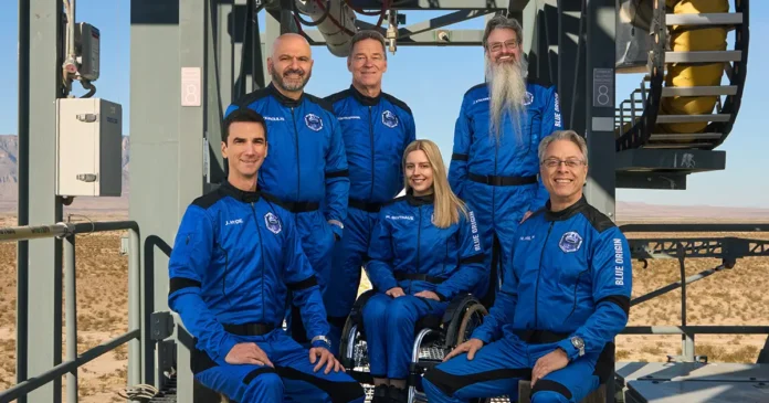 Misión suborbital de Blue Origin en la que Michaela “Michi” Benthaus se convirtió en la primera persona en silla de ruedas en viajar al espacio. Foto: Blue Origin