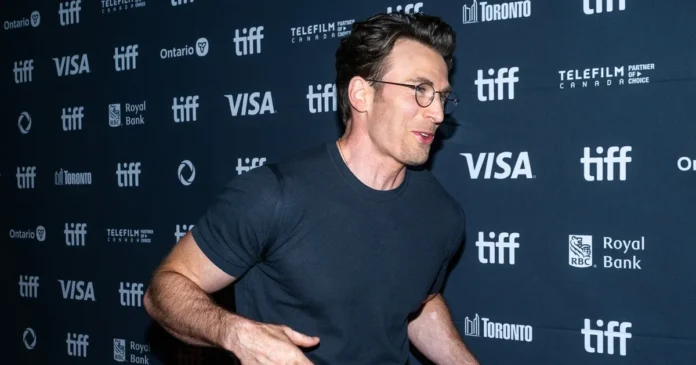 El actor Chris Evans durante una alfombra roja. Foto: EFE/Archivo