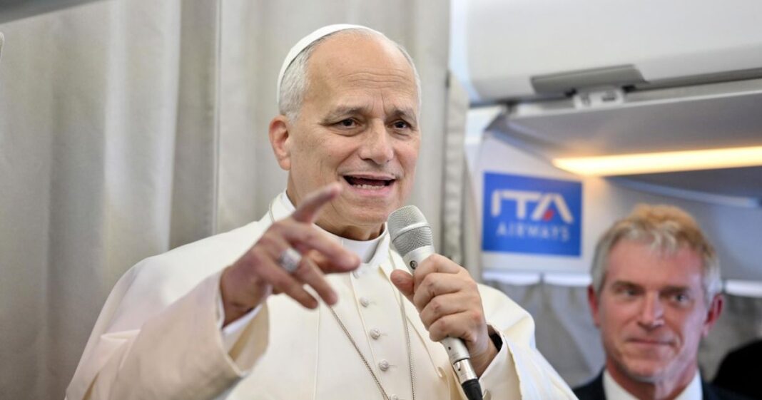 León XIV decidió suprimir la comisión para donaciones creada en febrero por el papa Francisco y reorganizar la recaudación de fondos en el Vaticano. Foto: EFE/Archivo