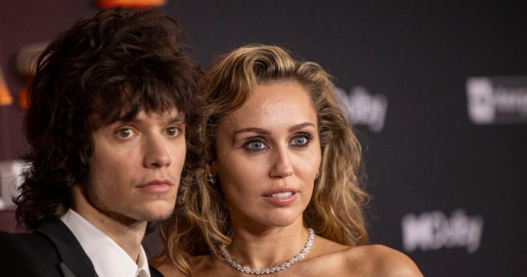 La cantante y actriz estadounidense está comprometida con el músico Maxx Morando, tras cuatro años de relación, según confirmó la revista People. Foto: EFE/Archivo