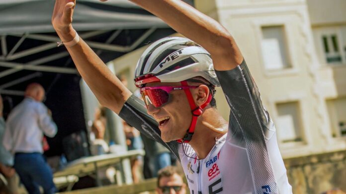 Isaac del Toro ganó la sexta etapa del UAE Tour y lidera la clasificación general. Foto: EFE/Javier Zorrilla/Archivo/Imagen ilustrativa