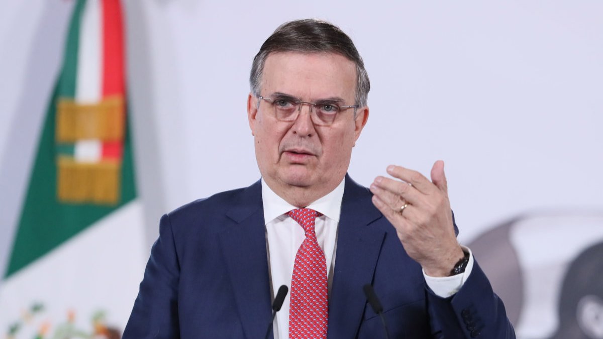 Marcelo Ebrard durante la conferencia matutina donde habló sobre la revisión del T-MEC. Foto: EFE/Mario Guzmán