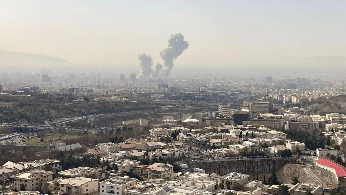 Trump anunció una operación militar a gran escala contra Irán con el objetivo de frenar su programa nuclear. Foto: EFE/Mehrnews