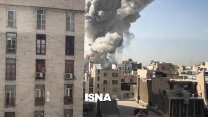Aviones de combate israelíes participaron en una ofensiva conjunta con EE.UU. contra objetivos militares en Irán. Foto: EFE/ Isna