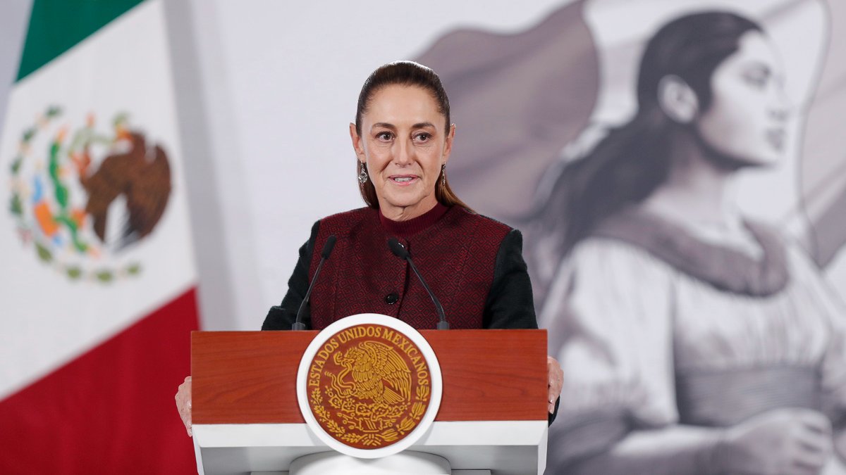 Claudia Sheinbaum afirmó que México analiza mediar entre Estados Unidos y Cuba. Foto: EFE/Isaac Esquivel