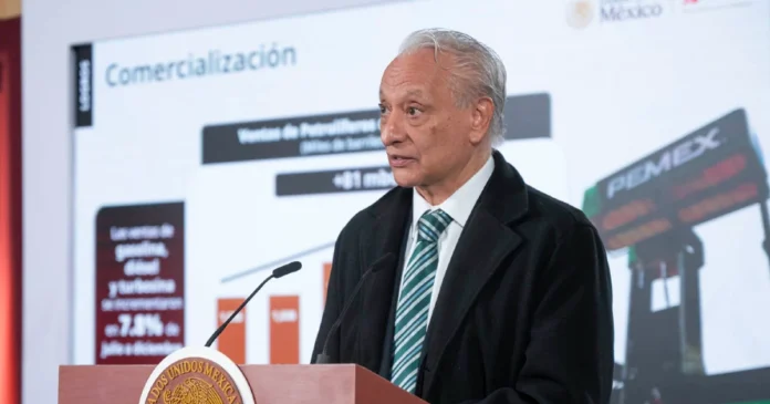 El director de Pemex, Víctor Rodríguez Padilla, informó que los envíos de crudo y derivados a la isla sumaron 496 millones de dólares el año pasado. Foto: Gobierno de México