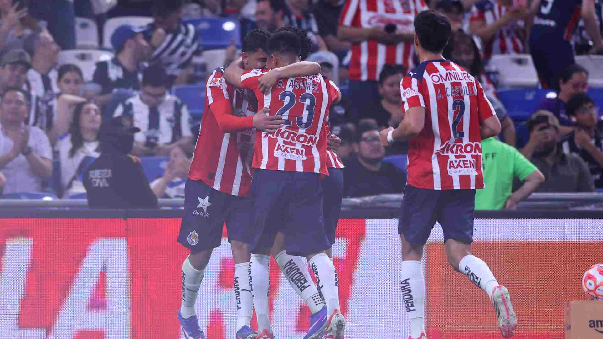 José ‘Tala’ Rangel detuvo el penalti que aseguró el triunfo de Guadalajara ante Monterrey. Foto: @Chivas en X