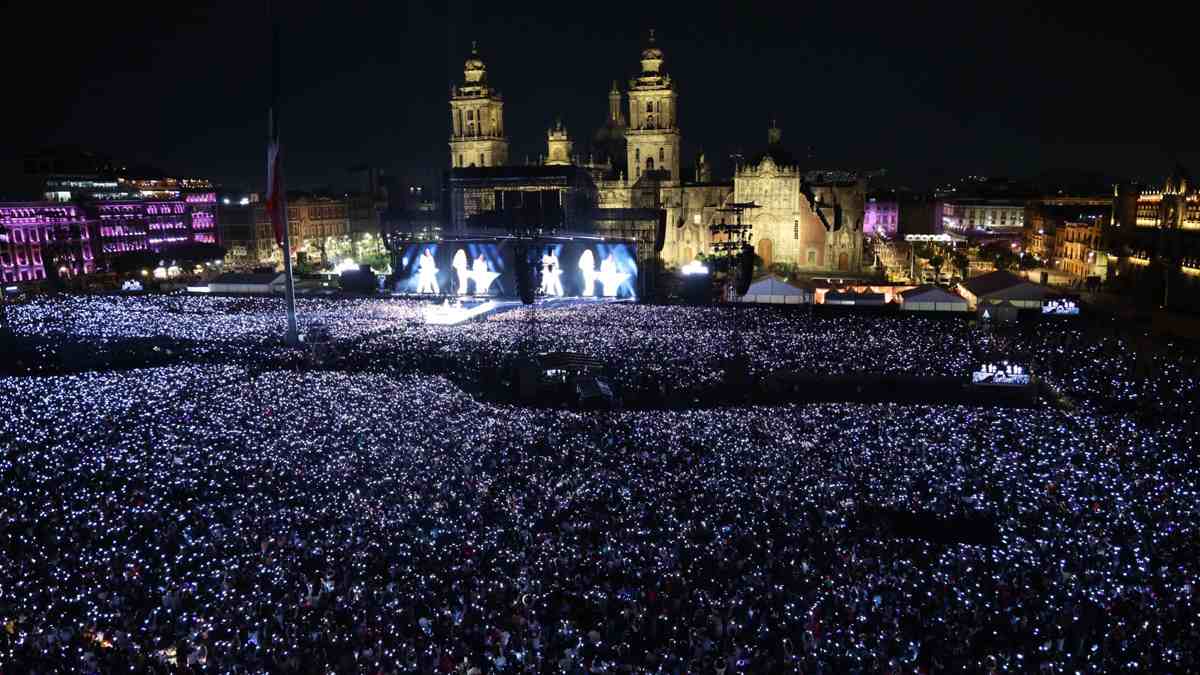 Más de 400.000 personas asistieron al concierto gratuito de Shakira en el Zócalo. Foto: EFE/Gobierno de CDMX Más de 400.000 personas asistieron al concierto gratuito de Shakira en el Zócalo. Foto: EFE/Gobierno de CDMX