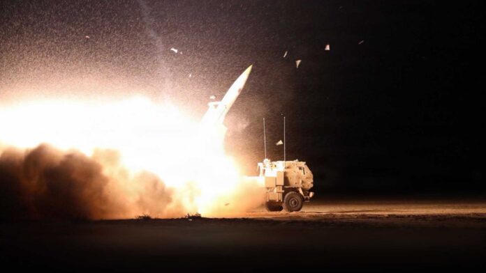 Trump lanzó un ultimátum a Irán: abrir el estrecho de Ormuz o enfrentar ataques a sus centrales eléctricas. Foto: Armada de EEUU