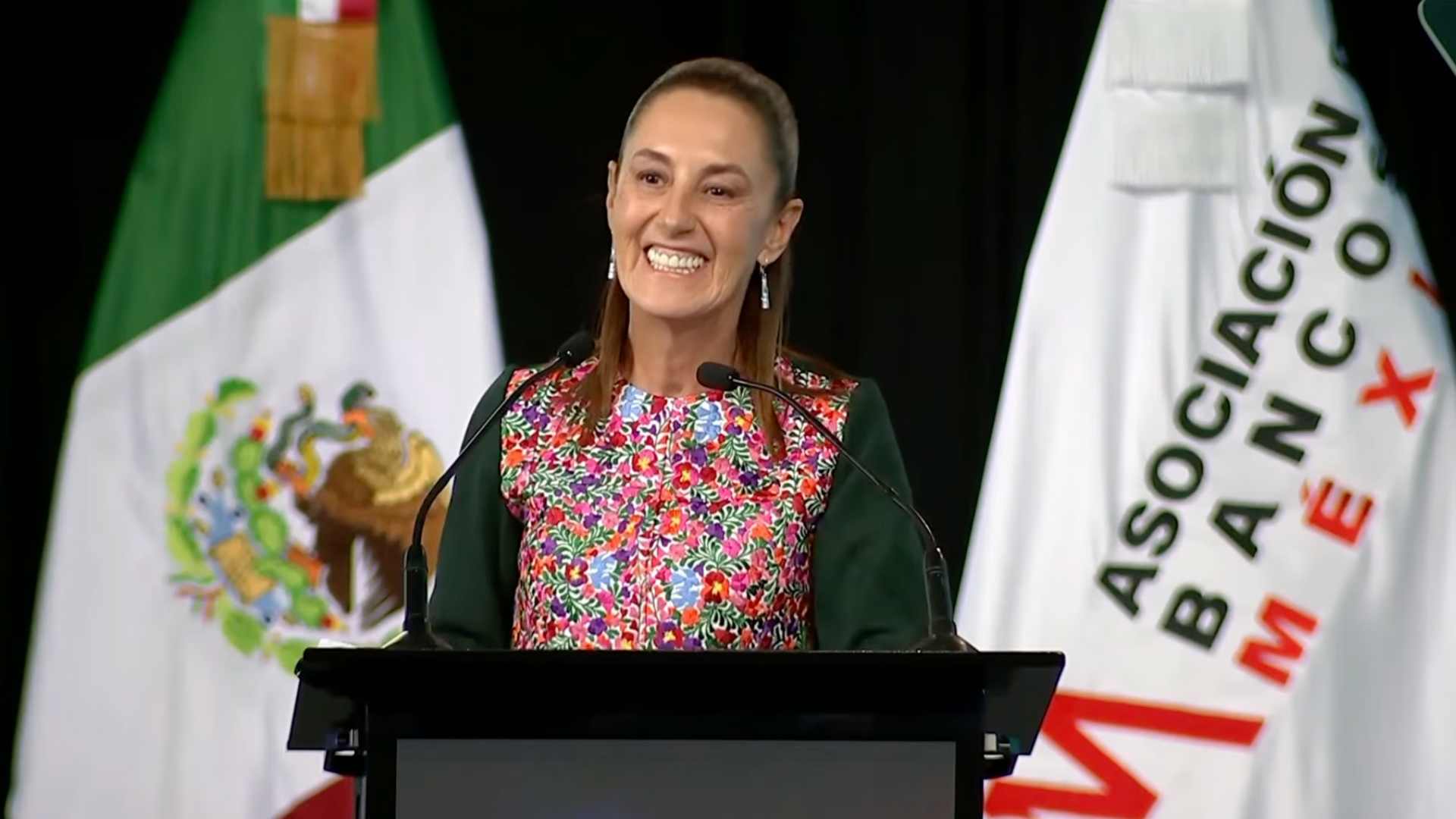 La presidenta de México, Claudia Sheinbaum, durante su participación en la Convención Bancaria en Cancún. Foto: Tomada de X