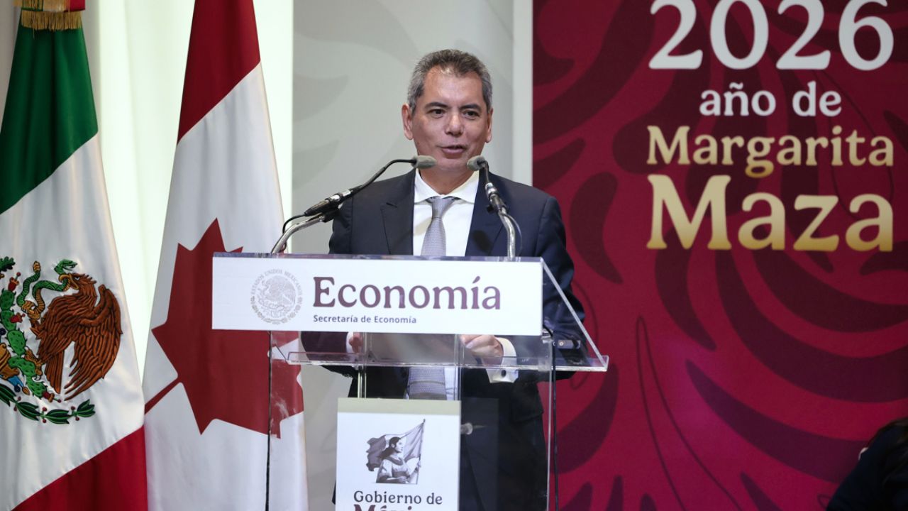 El secretario de Hacienda afirmó que México cuenta con mecanismos para amortiguar el impacto del alza del petróleo. Foto: EFE/José Méndez