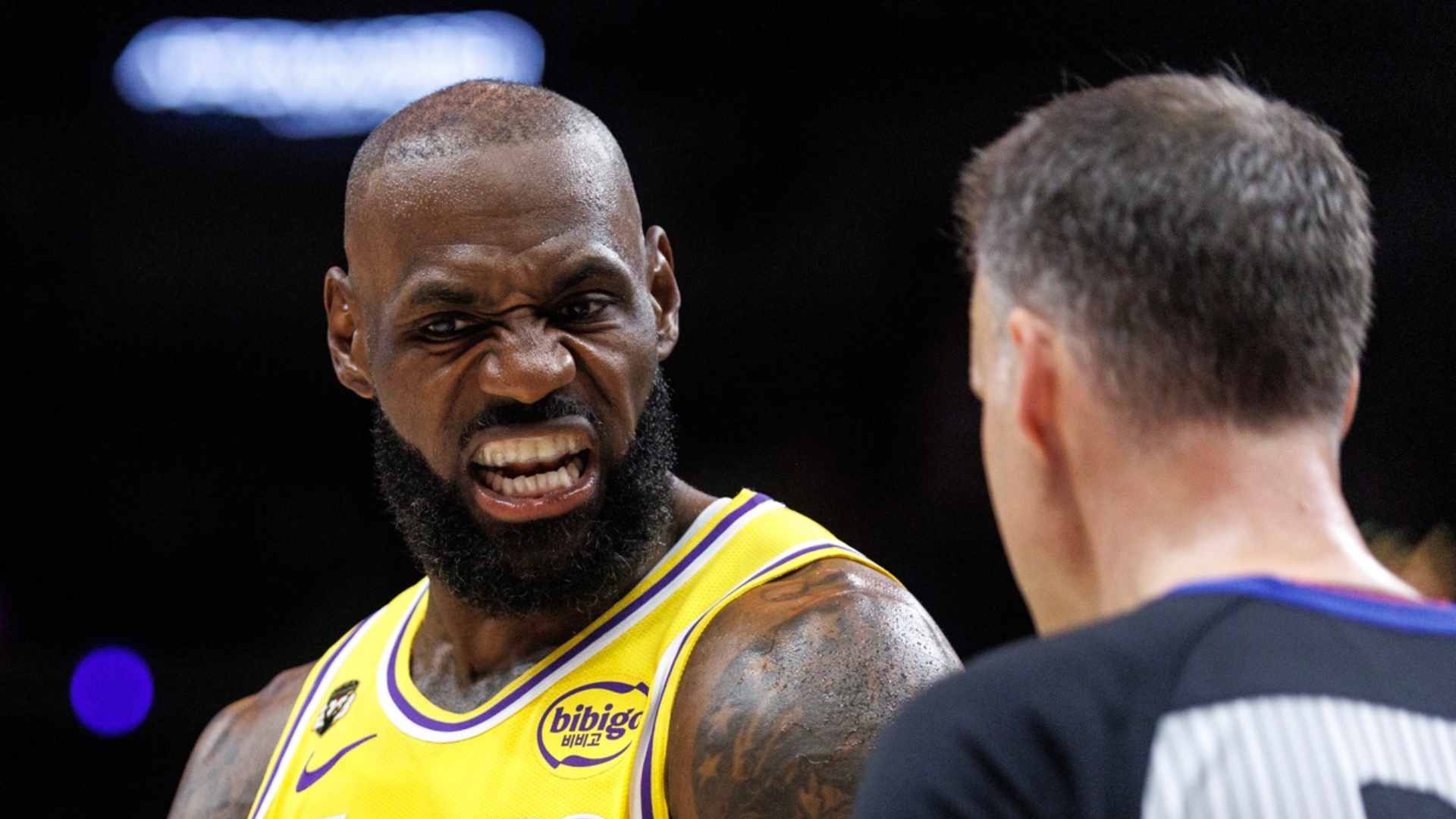 LeBron James alcanza el récord histórico de más partidos disputados en la NBA. Foto: EFE