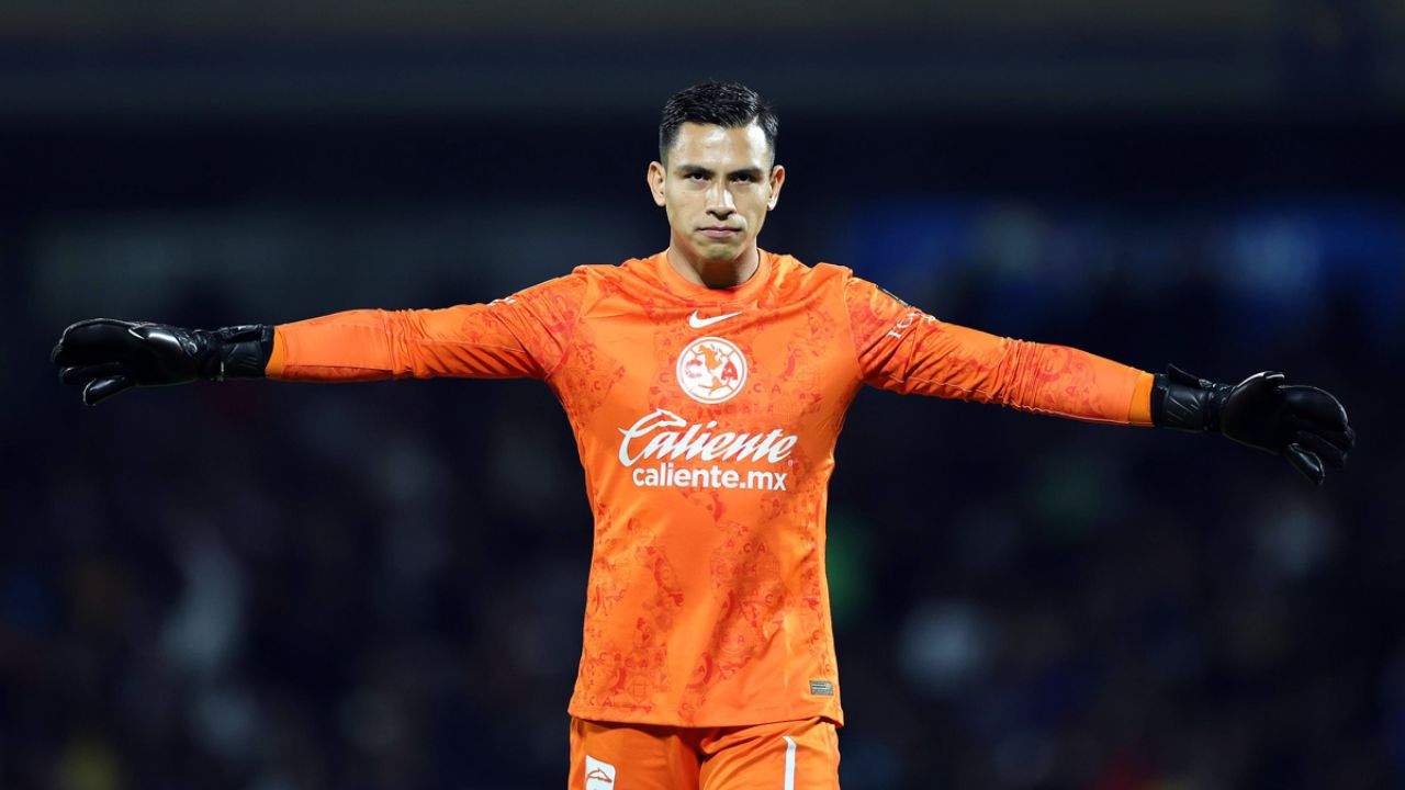 El portero del América Luis Ángel Malagón estará hasta ocho meses fuera tras lesión. Foto: EFE/Sáshenka Gutiérrez/Archivo