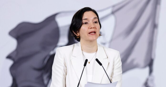 La titular del Secretariado Ejecutivo del Sistema Nacional de Seguridad Pública, Marcela Figueroa, dio las cifras de los desaparecidos en México en ‘La Mañanera del Pueblo’. Foto: EFE/Sáshenka Gutiérrez