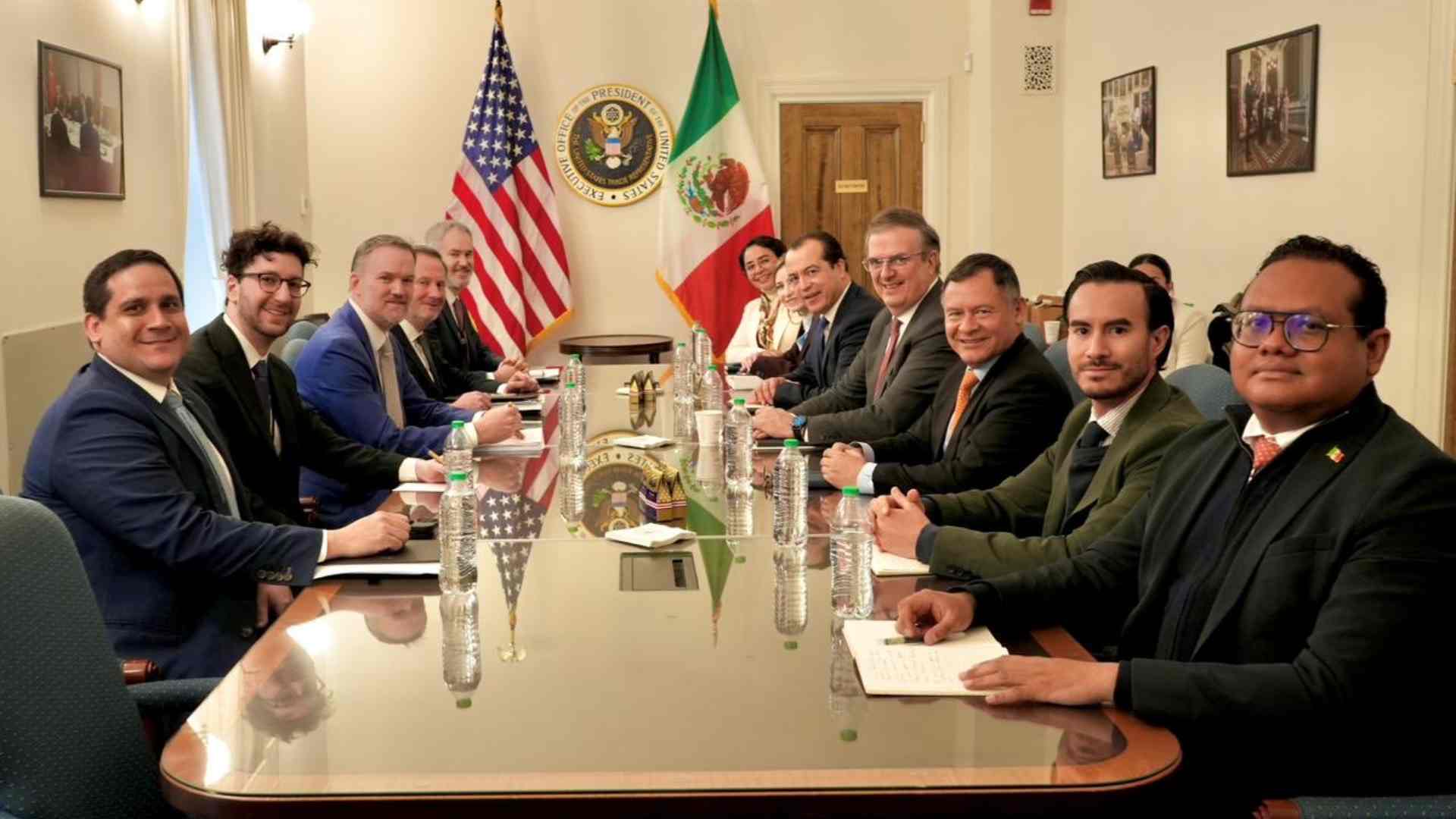 México y EE.UU. iniciaron en Washington la revisión del T-MEC. Foto: @m_ebrard en X