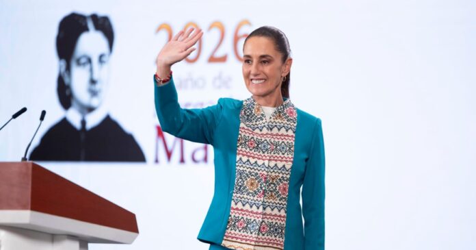 Claudia Sheinbaum durante la conferencia matutina donde anunció ajustes en la compra de medicamentos. Foto: Gobierno de México