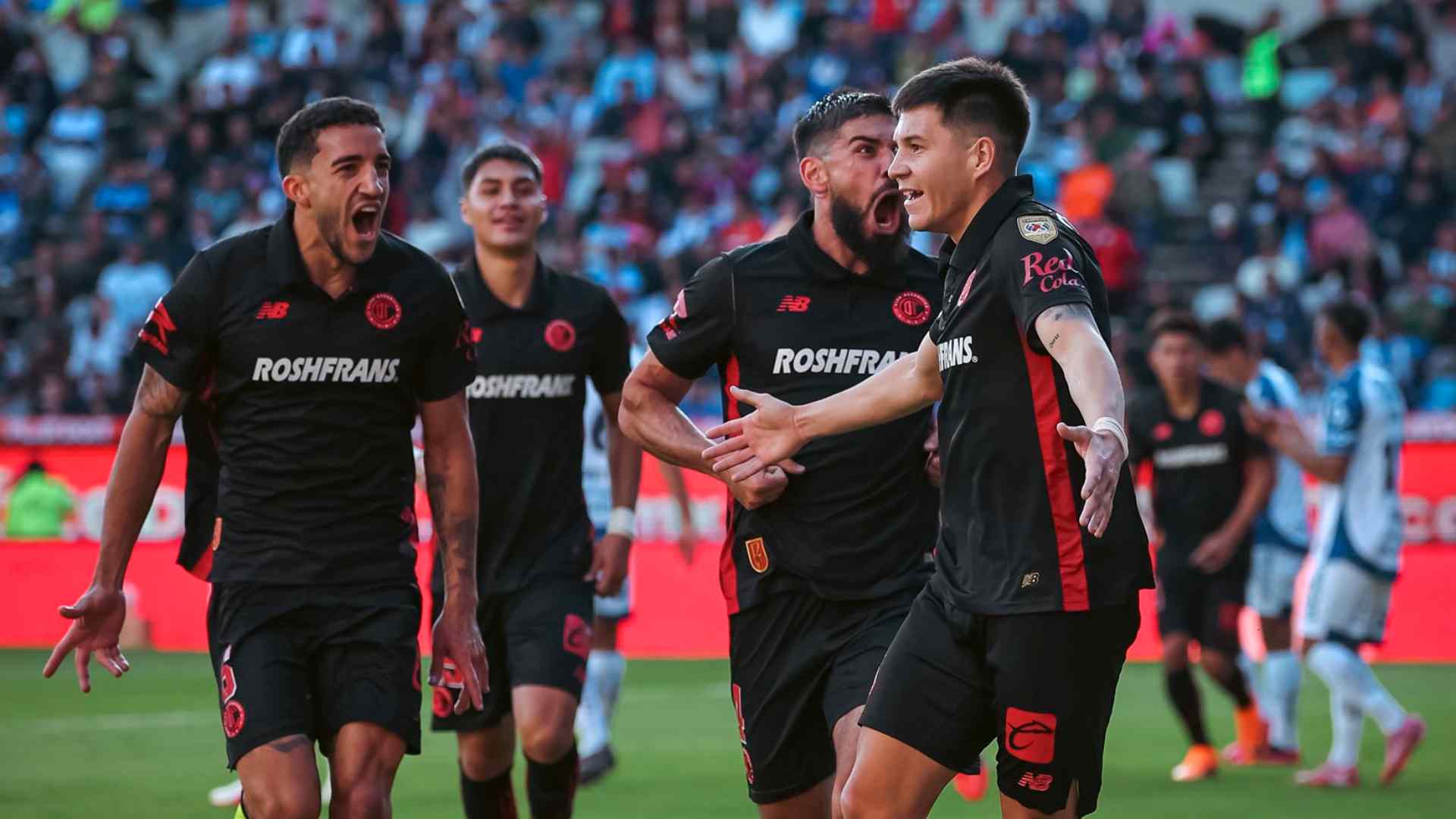 Franco Romero celebra el gol con el que Toluca empató ante Pachuca en el Clausura. Foto: @TolucaFC en X