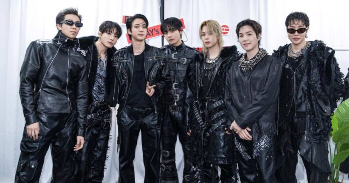 BTS durante el arranque de su gira mundial ‘Arirang’ en Corea del Sur, la más grande del K-pop. Foto: BTS en X