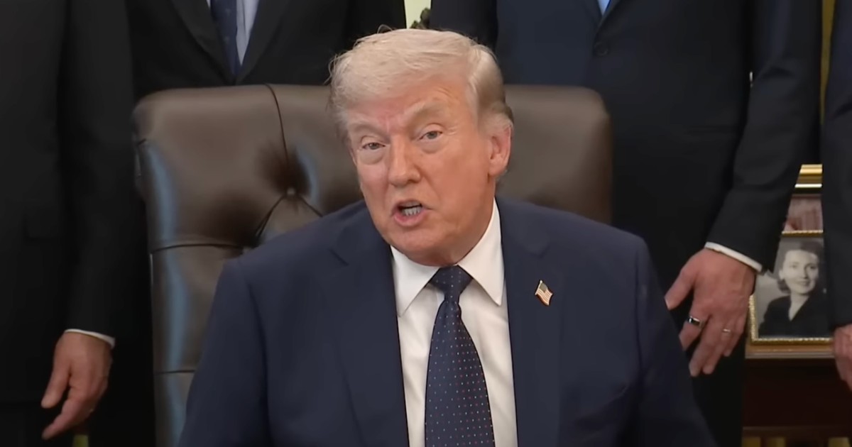 El presidente de Estados Unidos, Donald Trump, canceló el viaje de sus emisarios a Pakistán, donde buscarían negociar con Irán. Foto: White House YouTube