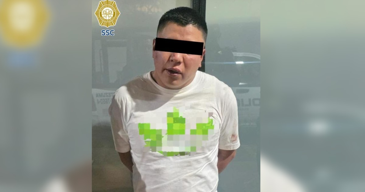 Policías detienen a presunto agresor tras balacera en baile sonidero en CDMX, en la alcaldía Venustiano Carranza. Foto: SSC