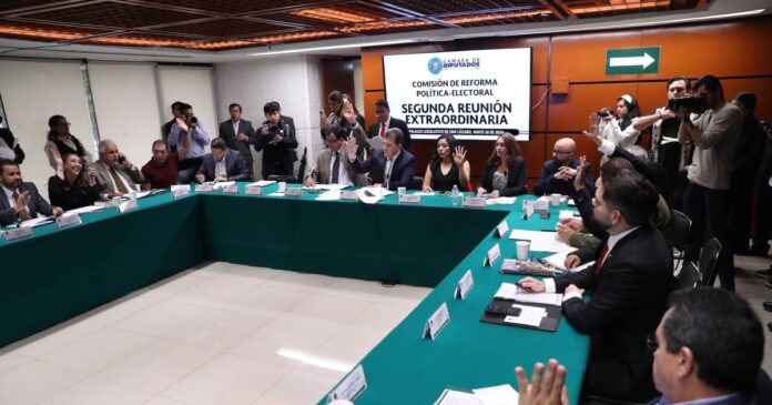 La Comisión de Puntos Constitucionales aprobó reformas para aplazar la elección judicial y modificar el proceso de selección de jueces y ministros. Foto: Cámara de Diputados
