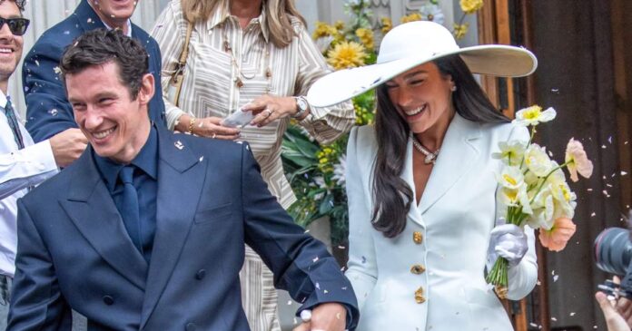 Dua Lipa y Callum Turner formalizaron su relación en una ceremonia civil privada celebrada en Londres. Foto: Tomada de X