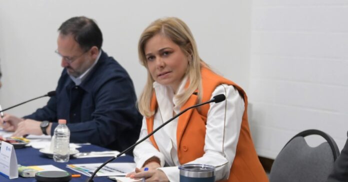 Maru Campos aseguró que el citatorio emitido por la FGR presenta incongruencias, aunque confirmó que acudirá a declarar. Foto: Gobierno de Chihuahua