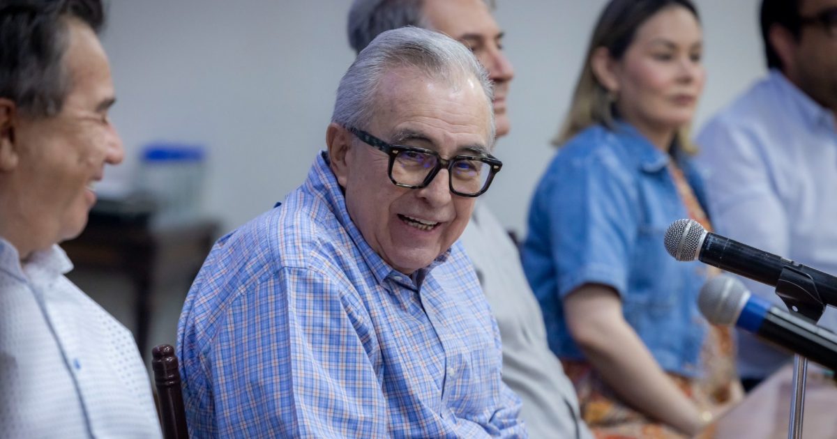Rubén Rocha Moya declaró ante la FGR en Culiacán como parte de la investigación derivada de acusaciones presentadas en Estados Unidos. Foto: Tomada de Facebook/Archivo