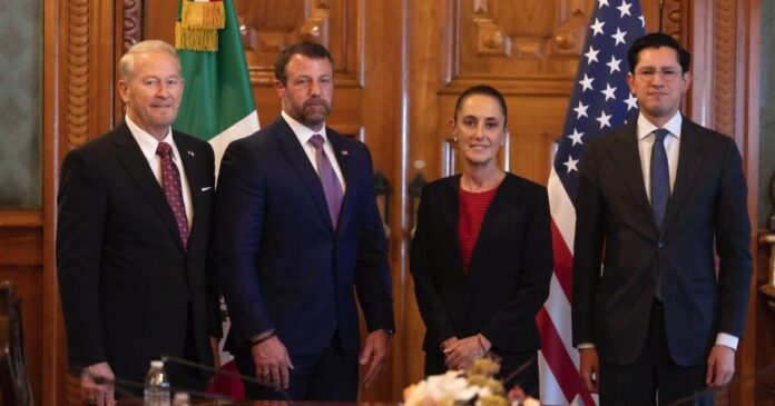 La presidenta de México, Claudia Sheinbaum, recibió en Palacio Nacional al secretario de Seguridad Interior de Estados Unidos. Foto: Sheinbaum X