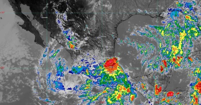 La tormenta tropical “Boris” perdió fuerza tras tocar tierra en Guerrero, aunque mantiene lluvias y oleaje en el Pacífico mexicano. Foto: SMN