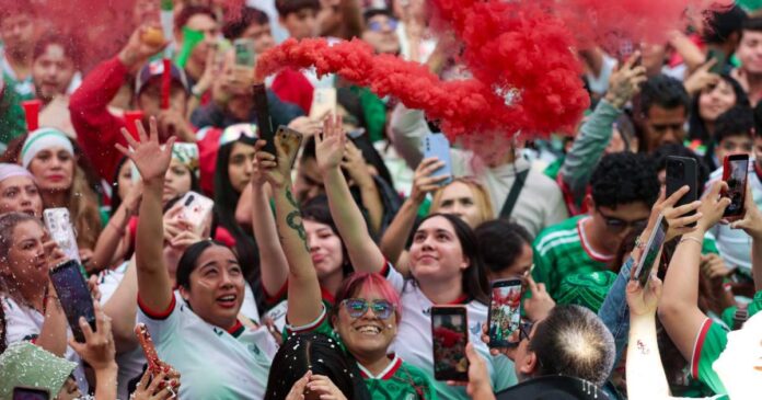La Ciudad de México aplicará ley seca en varias zonas de la capital durante el partido entre México y Chequia del Mundial 2026. Foto: @ClaraBrugadaM en X