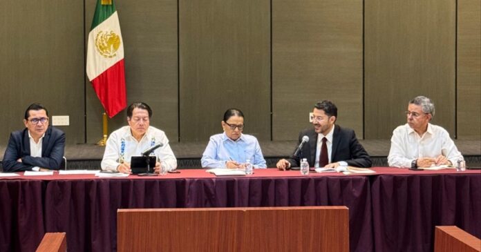 La CNTE y el Gobierno federal concluyeron una reunión de más de cuatro horas sin alcanzar acuerdos. Foto: SEP