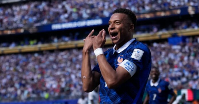 Kylian Mbappé marcó dos goles en la victoria de Francia sobre Senegal durante la primera jornada del Mundial 2026. Foto: @equipedefrance en X