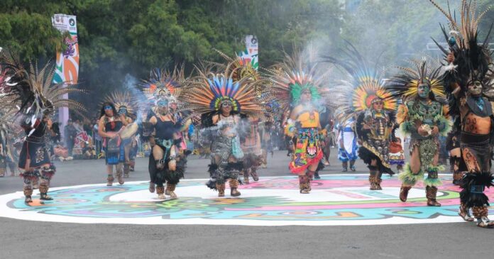 Miles de aficionados participaron en el Gran Desfile Mundialista sobre Paseo de la Reforma para celebrar el inicio de la Copa del Mundo 2026. Foto: Gobierno CDMX