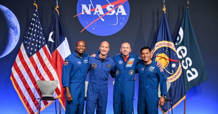 La NASA presentó a los cuatro astronautas que participarán en la misión Artemis III, paso fundamental para el regreso de la humanidad a la Luna. Foto: NASA