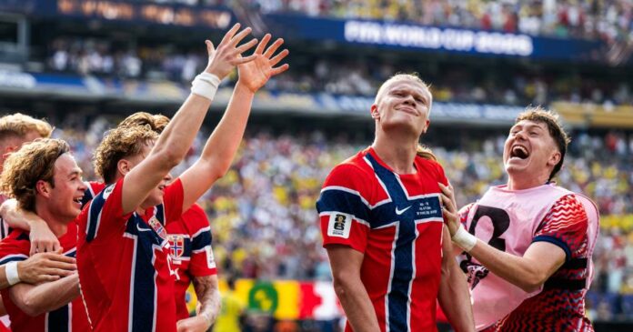 Erling Haaland marcó un doblete en los últimos minutos para eliminar a Brasil y clasificar a Noruega a los cuartos de final del Mundial 2026. Foto: @nff_landslag en X