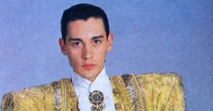 Manuel Arjona formó parte de la primera etapa de Locomía, uno de los grupos más exitosos del pop español de finales de los años 80. Foto: Tomada de X
