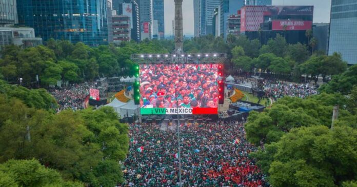 La Coordinación Nacional de Protección Civil llamó a la afición a celebrar con responsabilidad y seguir las medidas de seguridad durante el México vs Inglaterra. Foto: Gobierno CDMX