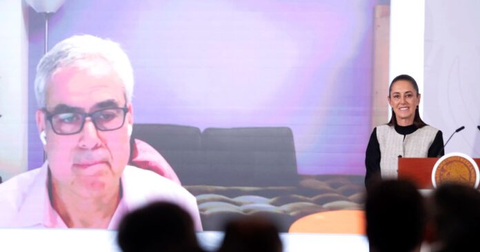 El experto Jonathan Haidt participó en un foro del Gobierno mexicano sobre los efectos de las redes sociales en niñas, niños y adolescentes. Foto: Gobierno de México